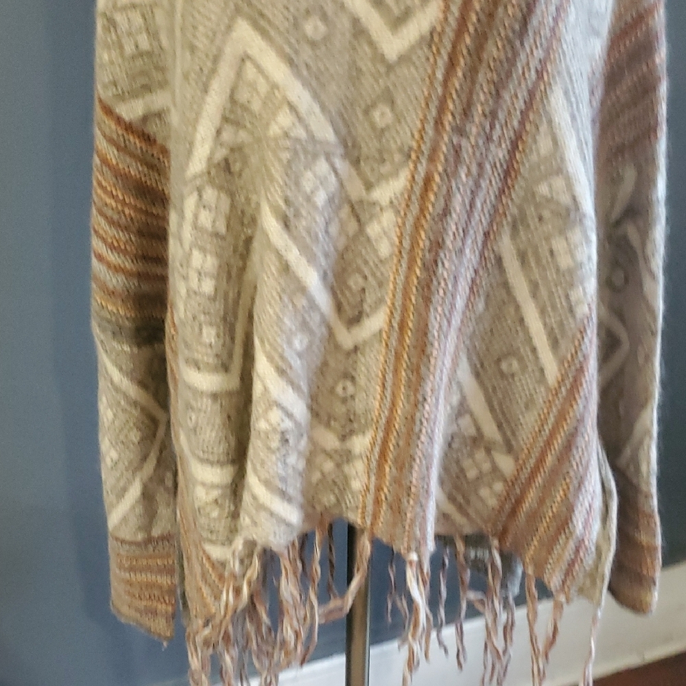 Free People Beige Cream Patterned Cowl-Neck South West Poncho - Picture 4 of 11